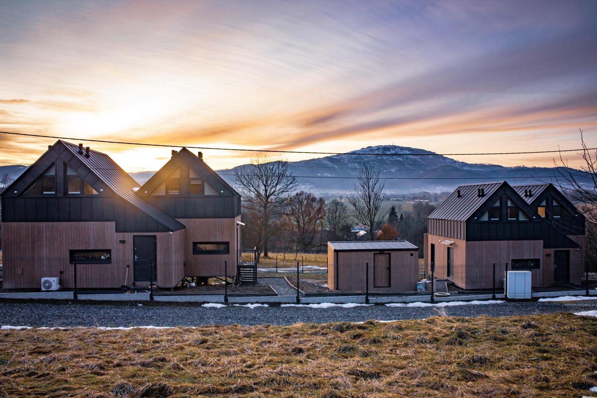 Beskid Sielski - Klimatyczne Domki W Lipowej Z Widokiem Na Gory I Sauna - Dream Apart Zywiec Bagian luar foto
